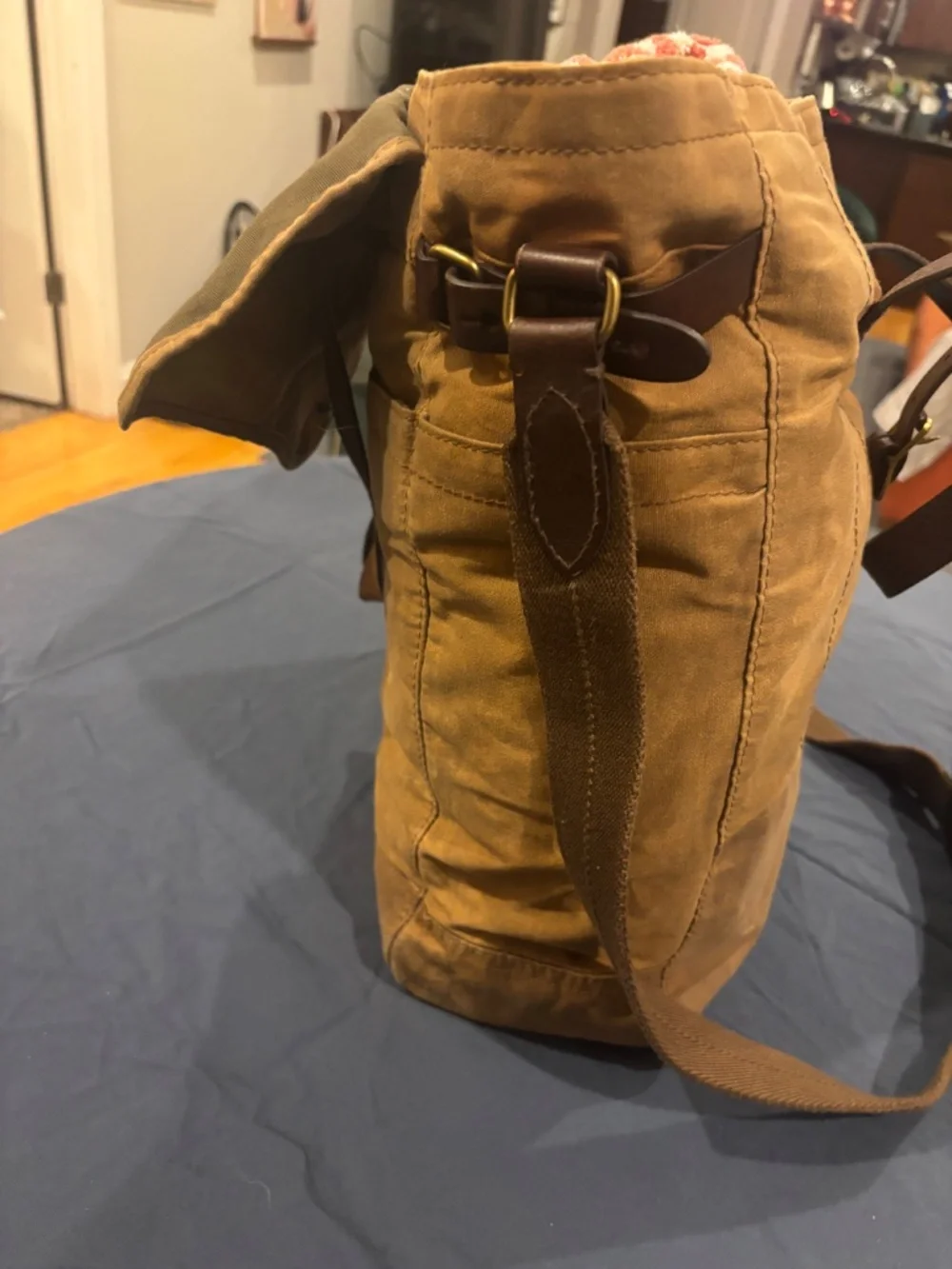 J. Crew J Crew Abingdon Messenger Bag Field Bag. British Tan Khaki color way.